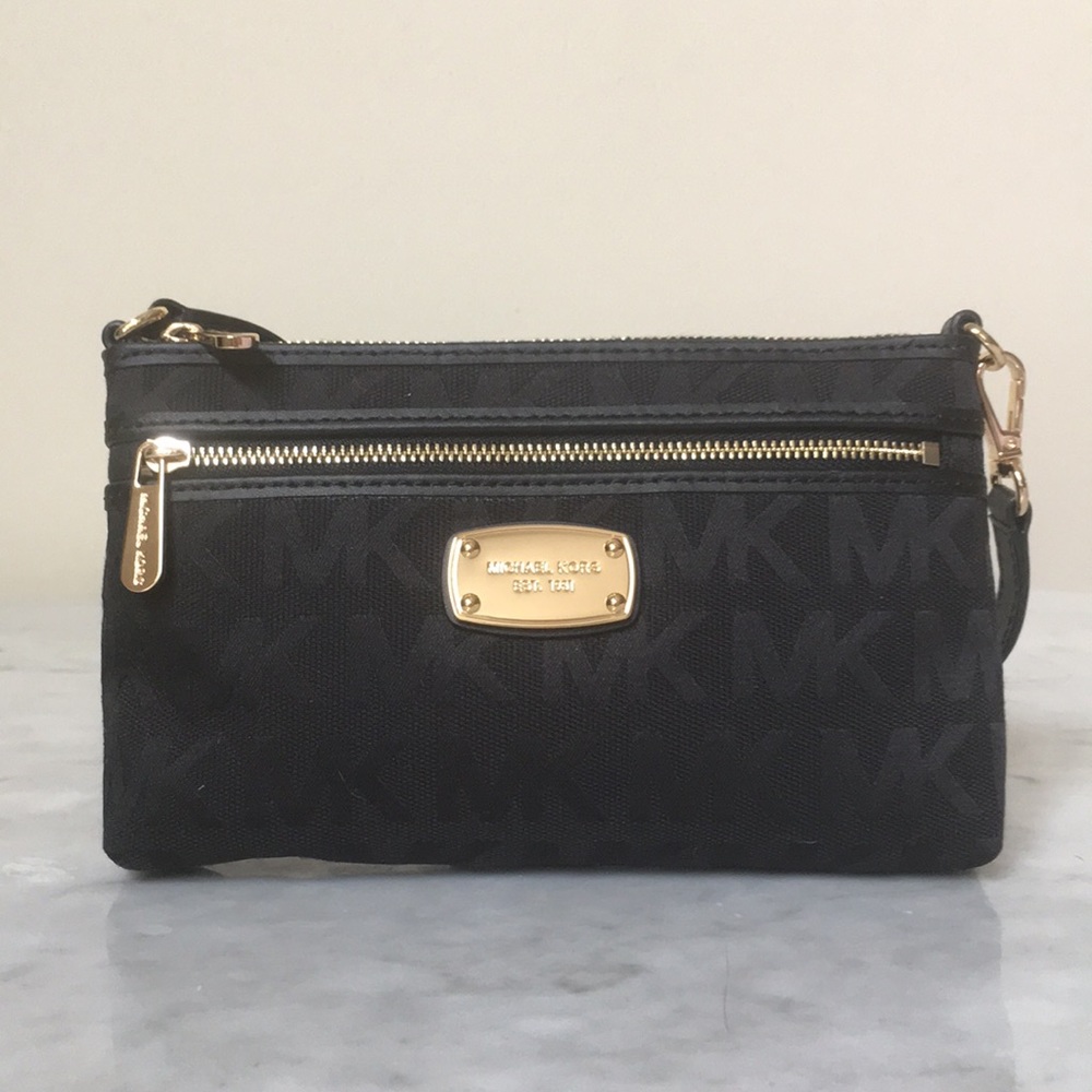 Michael Kors Jet Set Black Wristlet